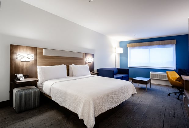 Images Holiday Inn Express & Suites Waco Downtown by IHG