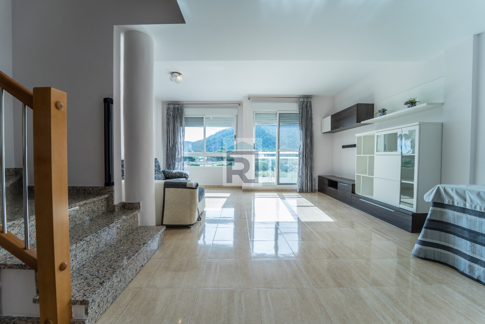 Images Real Urbe Servicios Inmobiliarios
