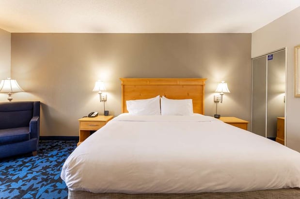 Images Hampton Inn & Suites Jacksonville Deerwood Park