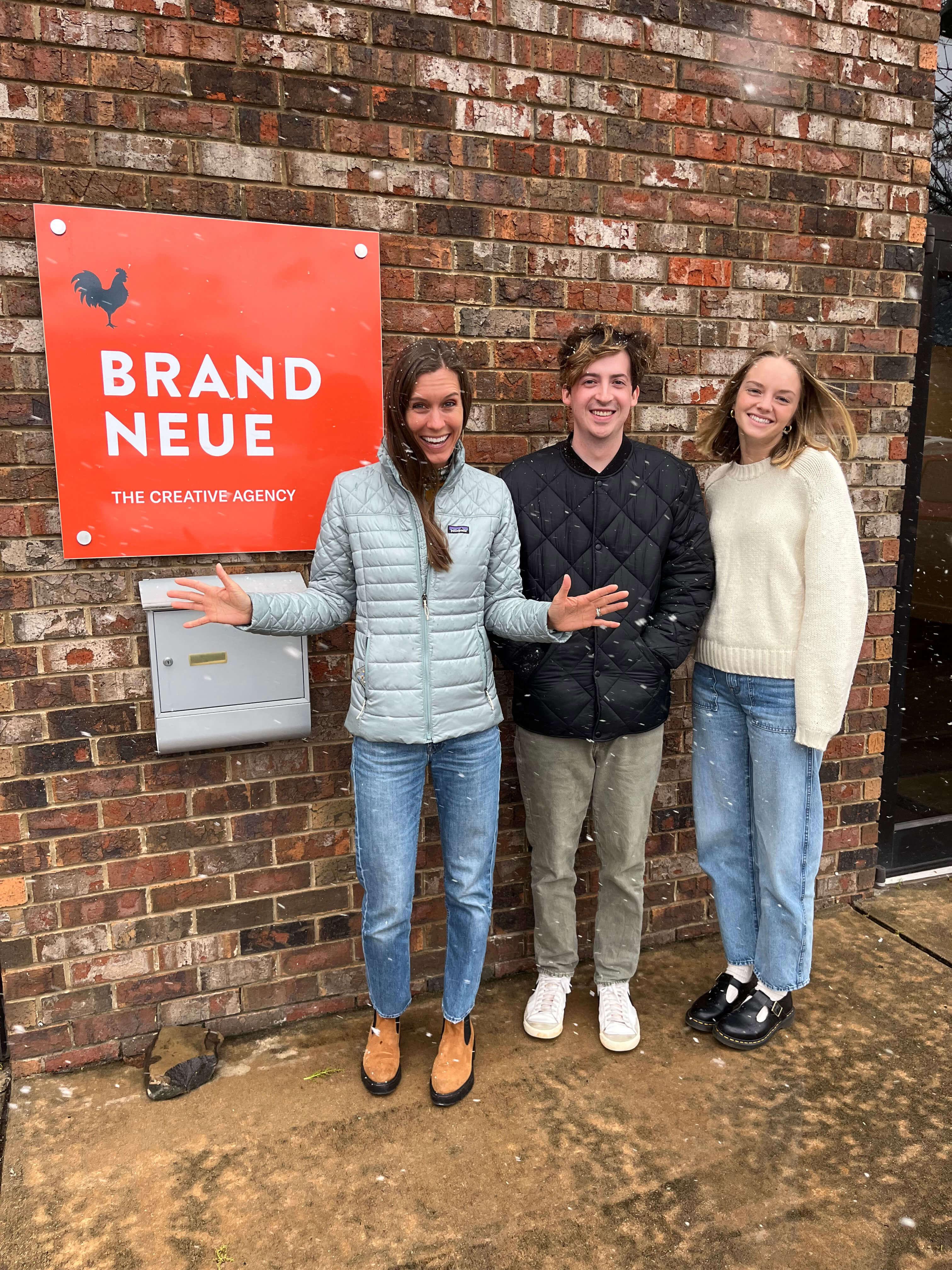 Brand Neue Sign Snow Day