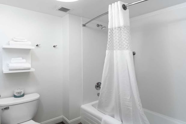 Images Hampton Inn & Suites Raleigh Cary Lenovo Center