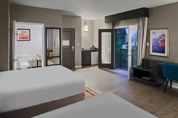 Images Hotel Indigo San Antonio-Riverwalk by IHG