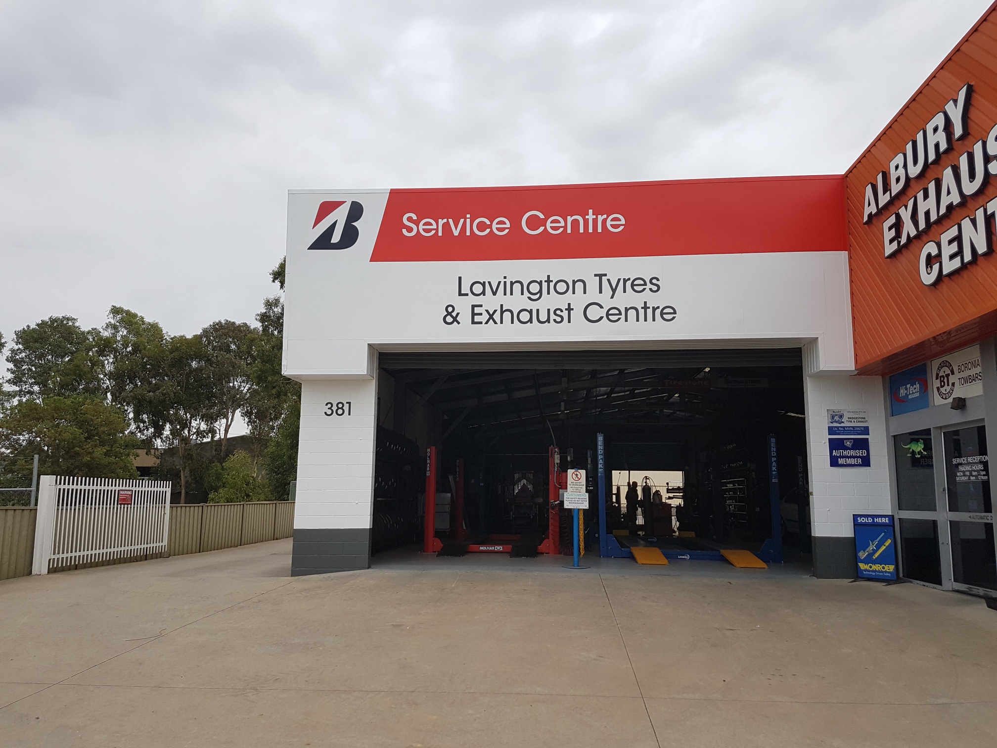 Images Bridgestone Service Centre Albury (Lavington)