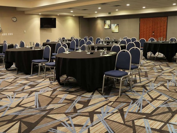 Images DoubleTree by Hilton Omaha Southwest