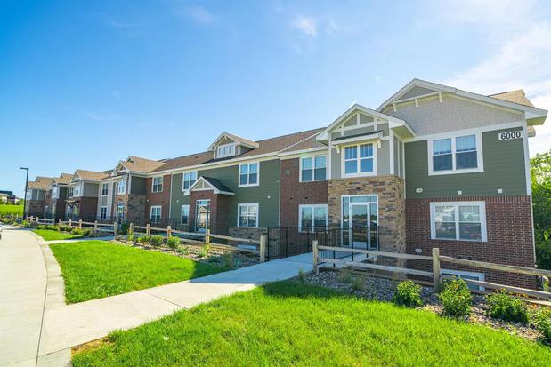 Images Strathmore Apartment Homes