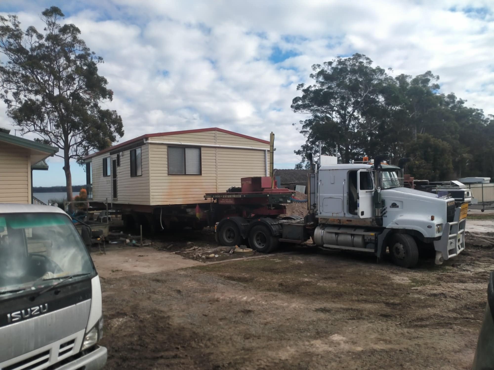 Images Randall & Bond House Removals