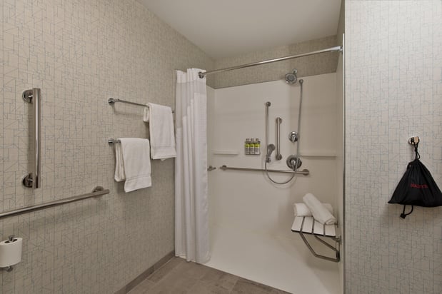 Images Holiday Inn Express & Suites Portland Airport by IHG