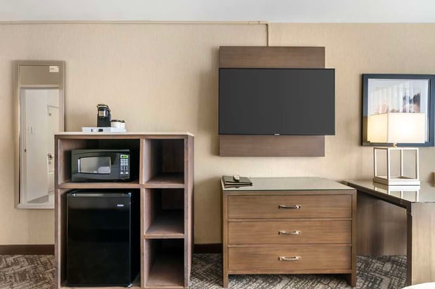 Images Best Western Plus Kansas City Sports Complex Hotel