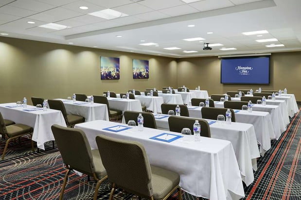 Images Hampton Inn & Suites Chicago/Mt. Prospect