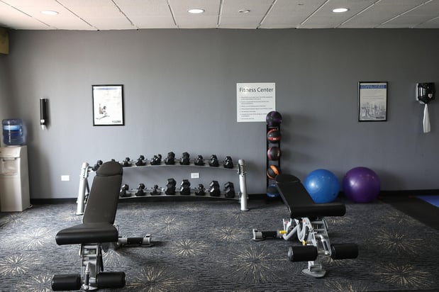 Images Holiday Inn Chicago Oakbrook by IHG