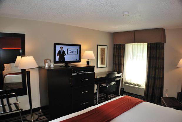 Images Holiday Inn Express Nashville W I40/Whitebridge Rd by IHG