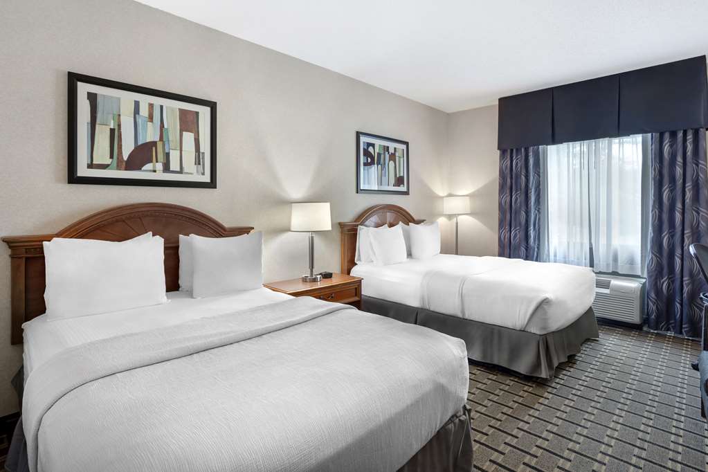 2 Queen Room