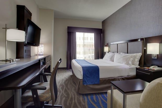 Images Holiday Inn Express & Suites Meadowlands Area by IHG
