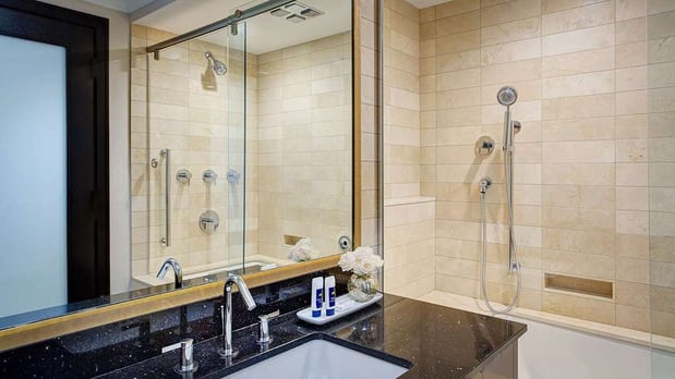 Images Amway Grand Plaza, Curio Collection by Hilton