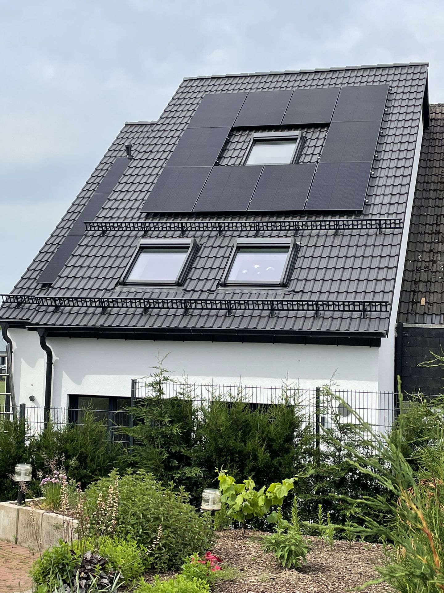Dirk Glörfeld GmbH, Schwarzbachstr. 47 -49 in Mettmann