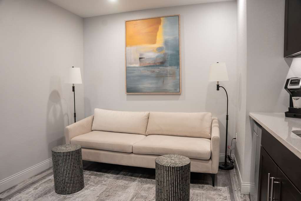 Guest room