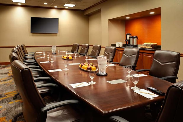 Images DoubleTree by Hilton Hotel Detroit - Dearborn