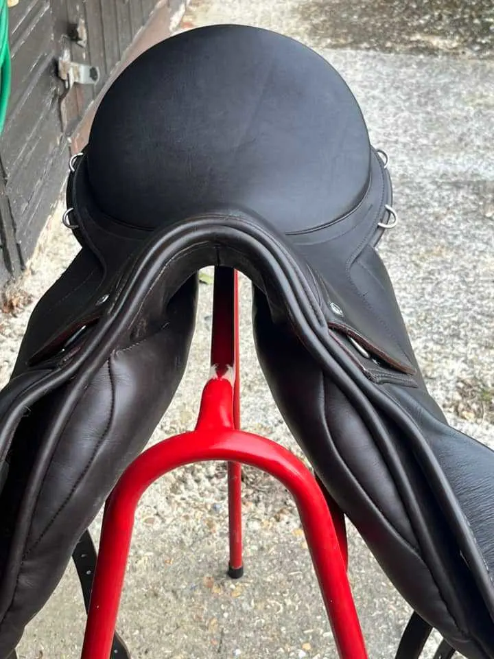 Images Mayfield Saddlery