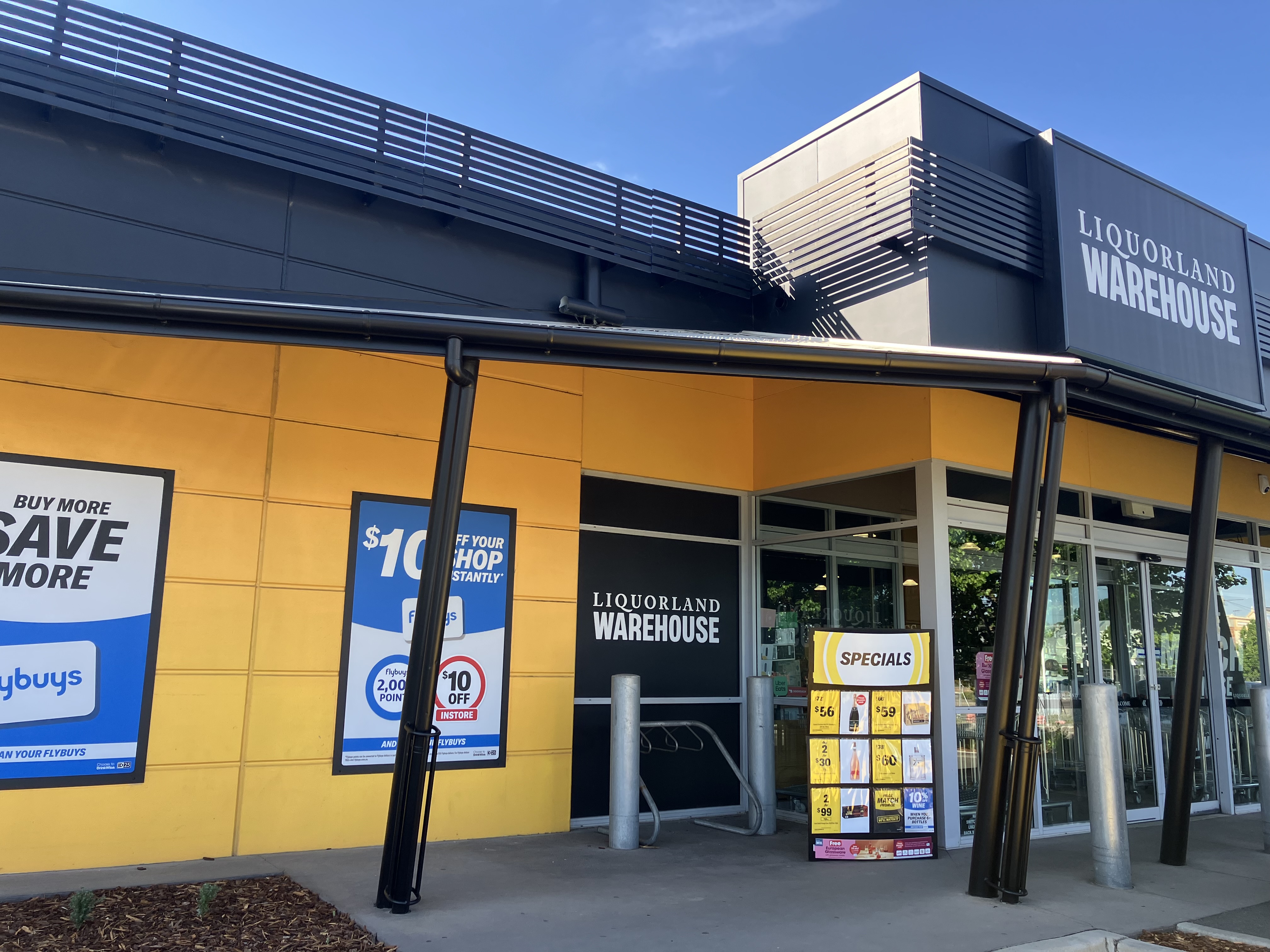 Images Liquorland Warehouse Goulburn (formerly First Choice Liquor Market Goulburn)