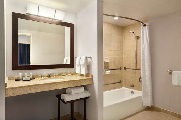 Images Embassy Suites by Hilton Boston at Logan Airport
