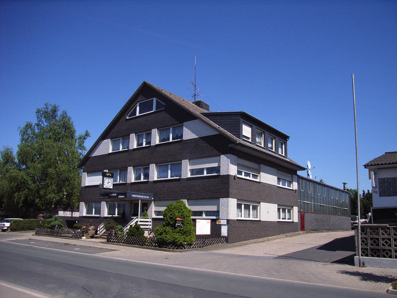 Handwerker-Hotel Kresken, Forststraße 27-29 in Hilden