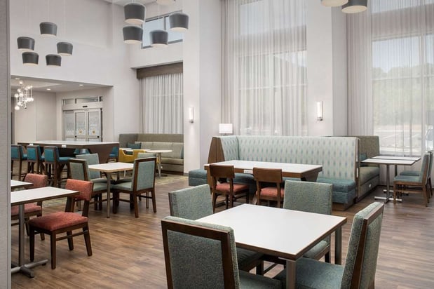Images Hampton Inn & Suites Lexington Columbia