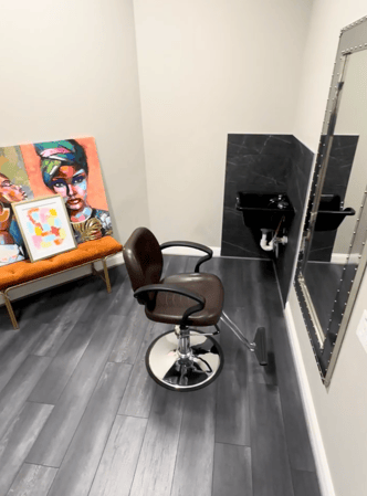 Images Quality Stylz Salon Suites - Lansdowne
