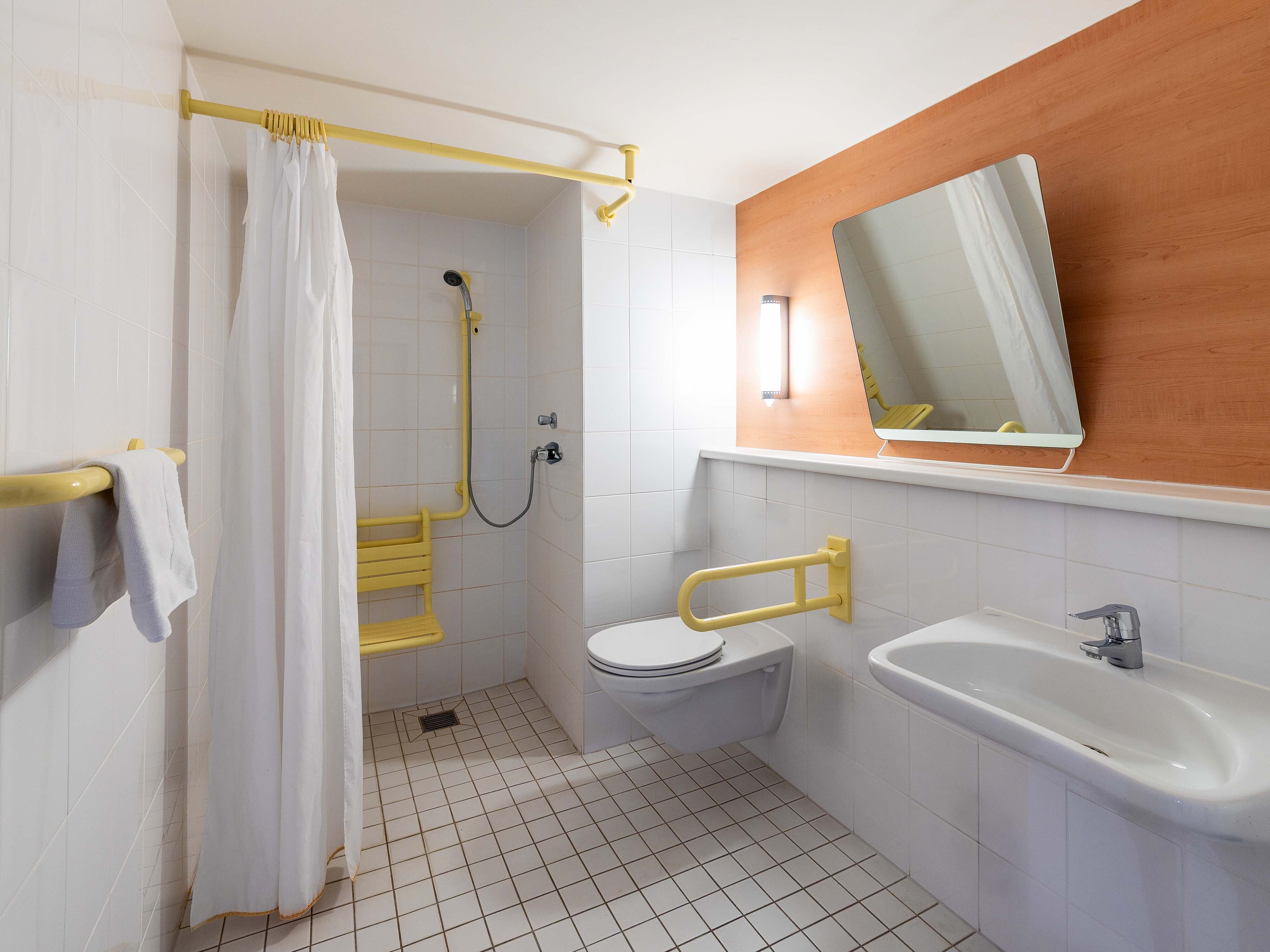 Bilder B&B HOTEL Duisburg Hbf-Nord