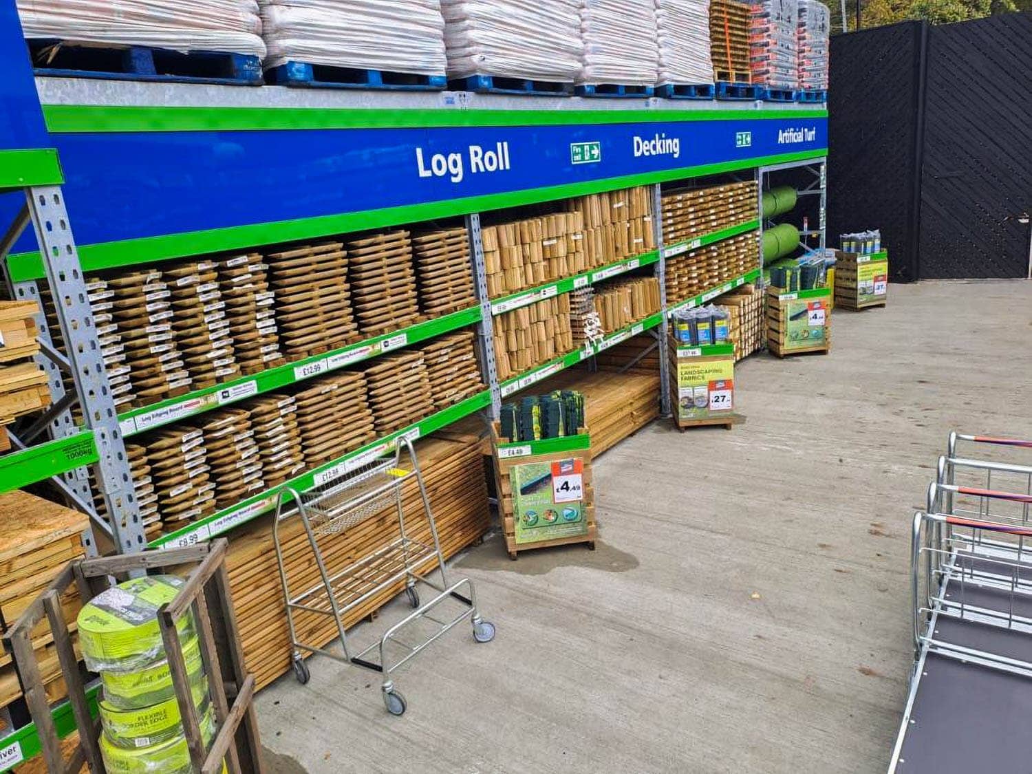 Images B&M Home Store with Garden Centre