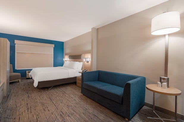 Images Holiday Inn Express & Suites Lexington by IHG