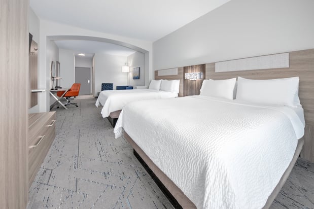 Images Holiday Inn Express & Suites Dallas W - I-30 Cockrell Hill by IHG