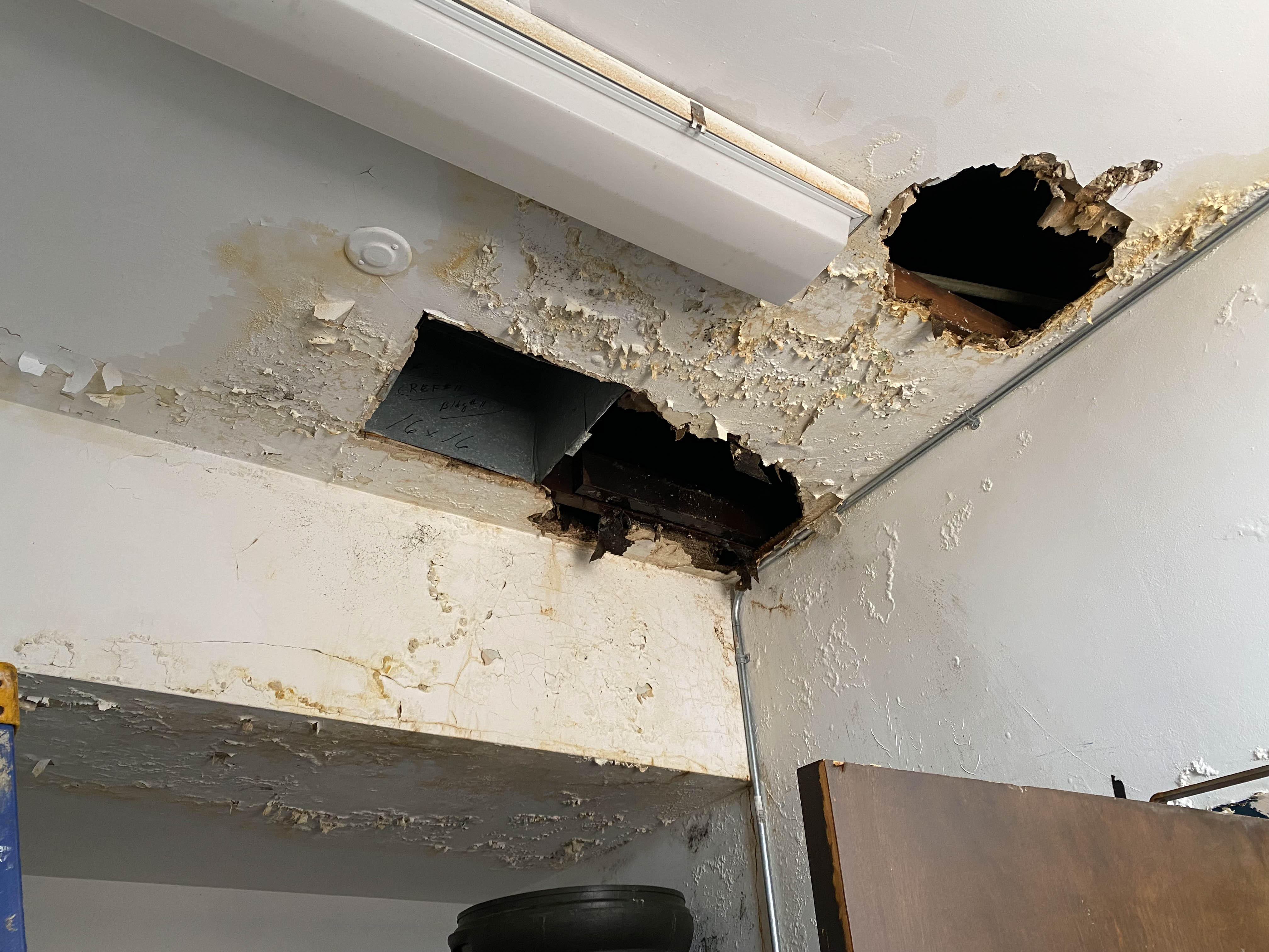 Do you need water damage restoration service? SERVPRO of Boston Downtown / Back Bay / South Boston  and SERVPRO of Dorchester has the latest equipment and the right people to get the job done efficiently and effectively! Give us a call!