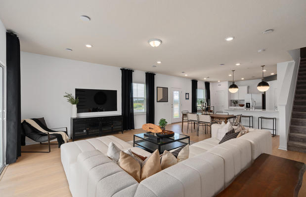 Images Oviedo Square by Pulte Homes