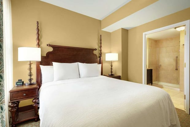 Images Embassy Suites by Hilton Savannah Historic District