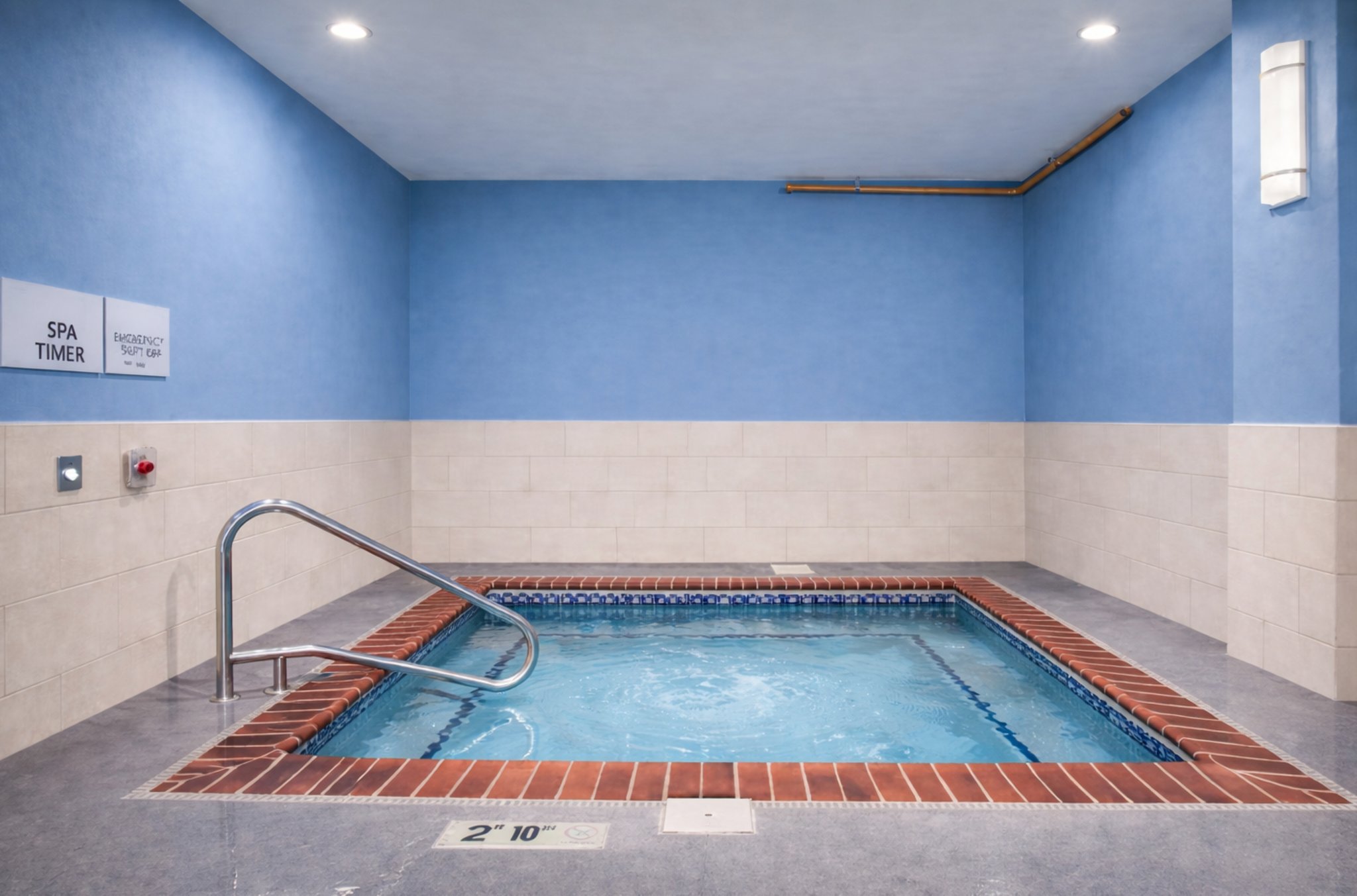 Holiday Inn Express & Suites Winner by IHG Image