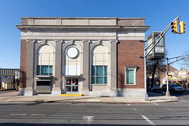 Images Wells Fargo Bank