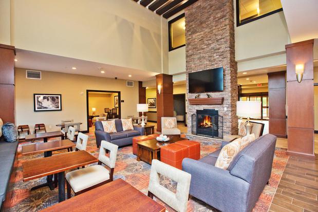 Images Staybridge Suites Austin South Interstate Hwy 35 by IHG