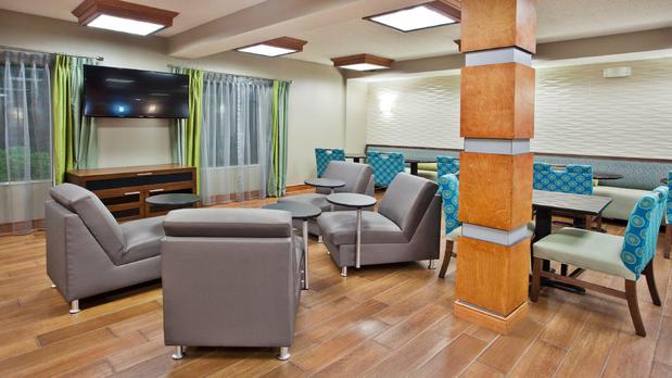 Images Holiday Inn Express & Suites Kimball, an IHG Hotel