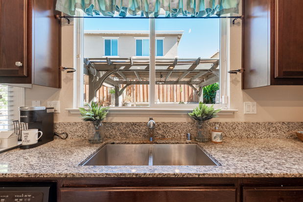 Images Monica Betancur, REALTOR | Compass