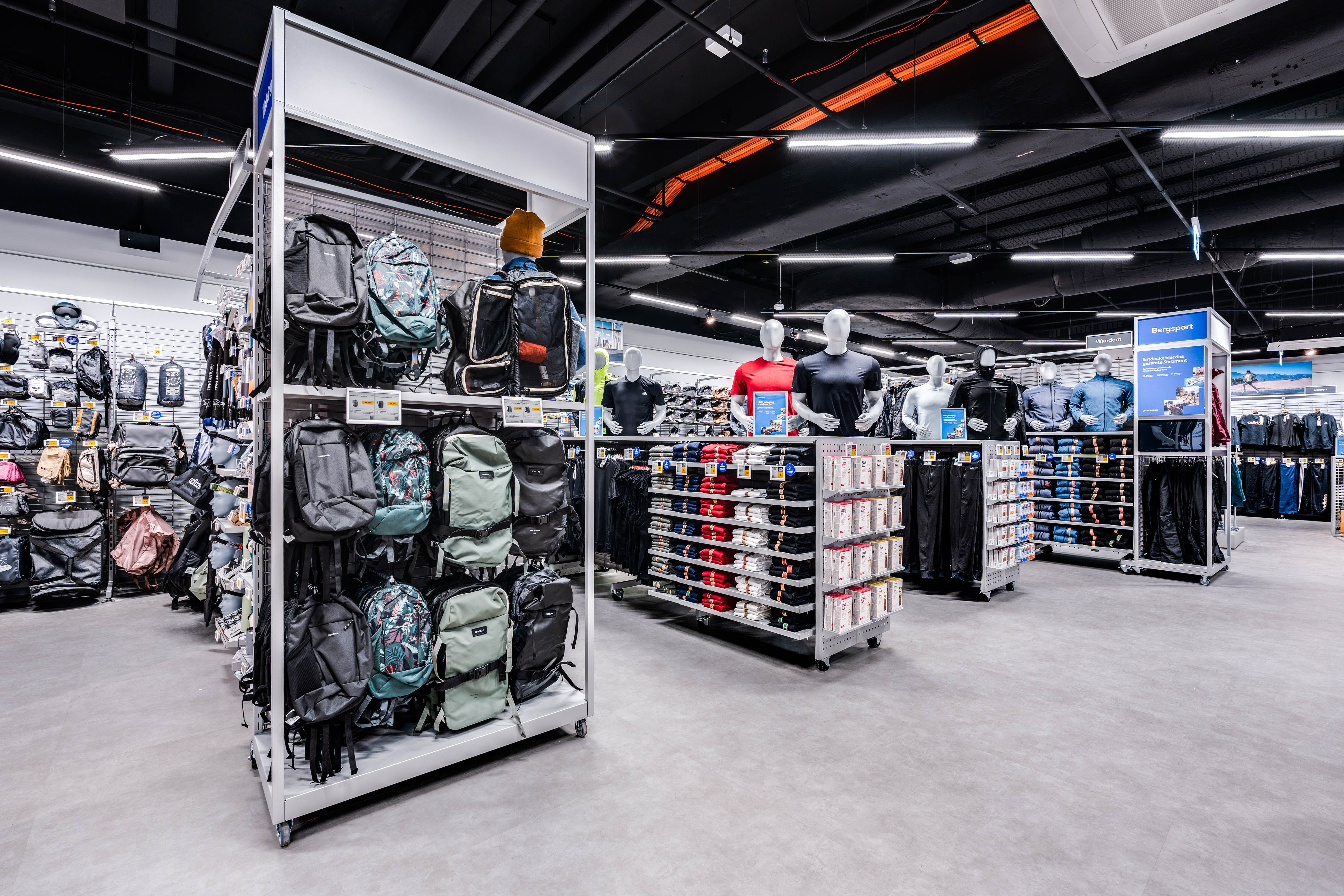 DECATHLON Connect Spandau Arcaden, Klosterstraße 3 in Berlin