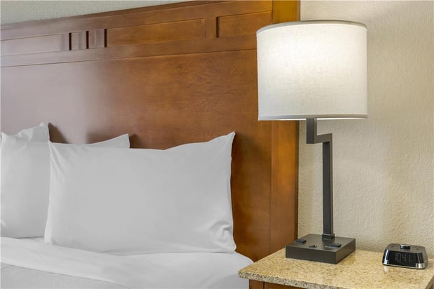 Images Best Western Plus Riverfront Hotel and Suites