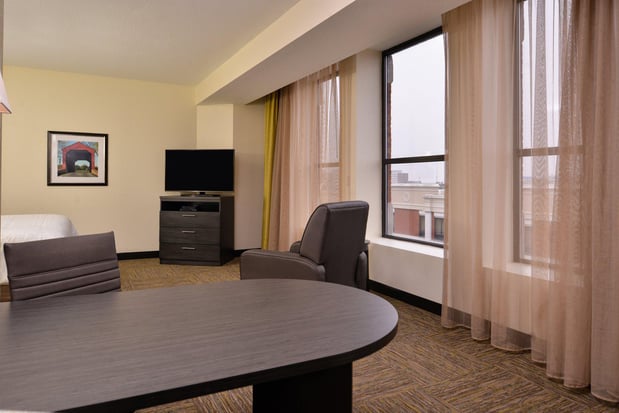 Images Candlewood Suites Terre Haute by IHG