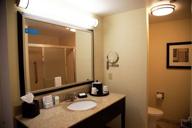 Images Hampton Inn & Suites Sharon