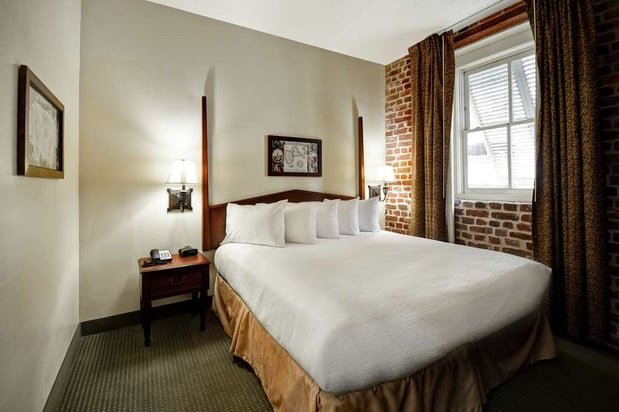 Images Embassy Suites by Hilton Charleston Historic District