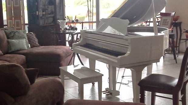 Images J and B Furniture Consignments