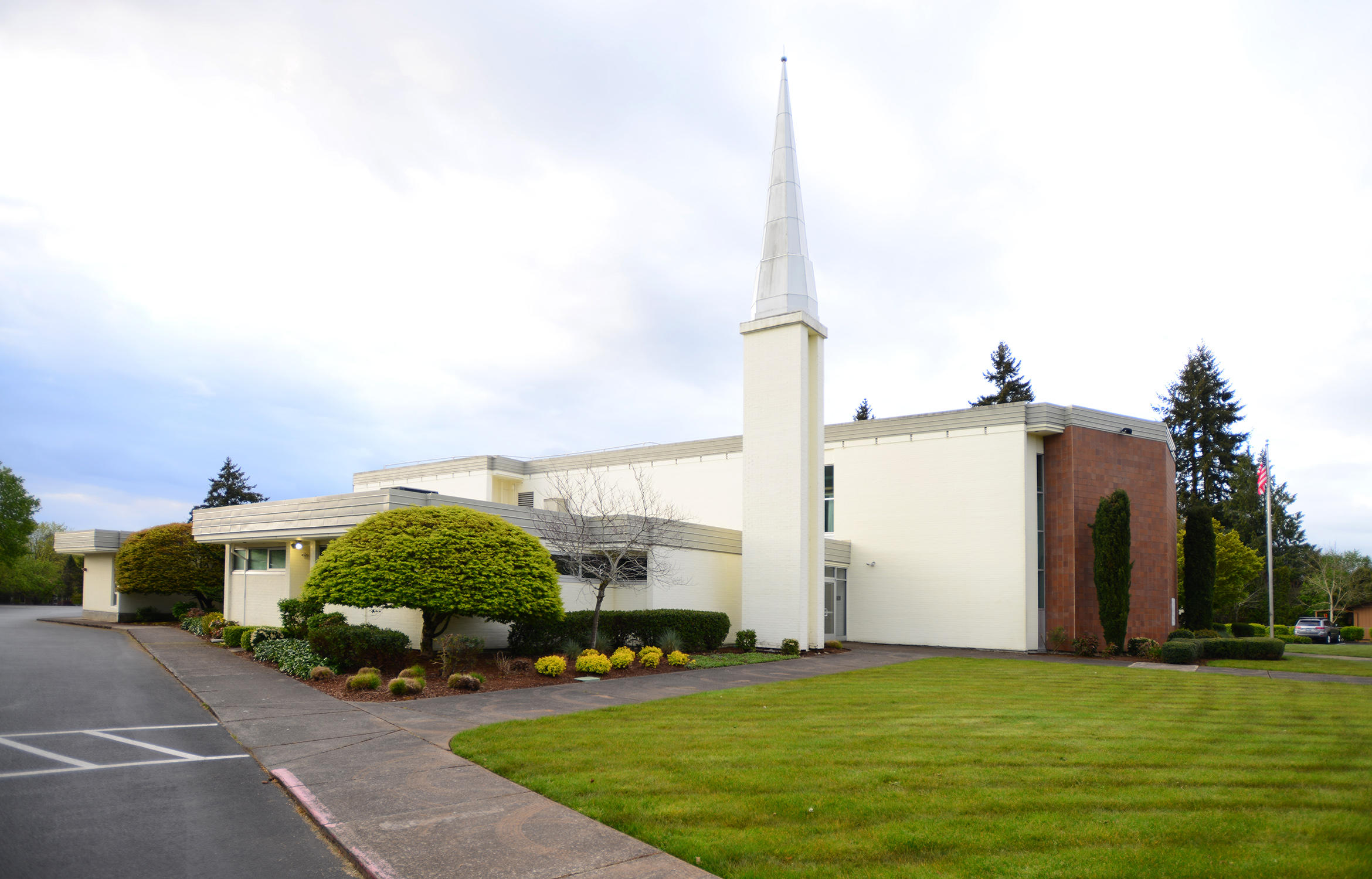 The Church of Jesus Christ of Latter-day Saints Salem Stake Center