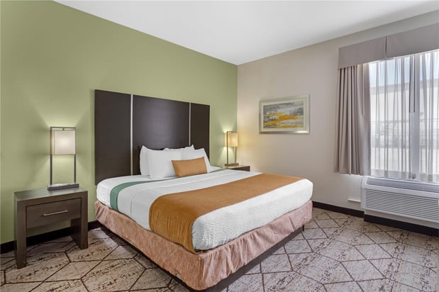 Images Best Western Plus North Houston Inn & Suites