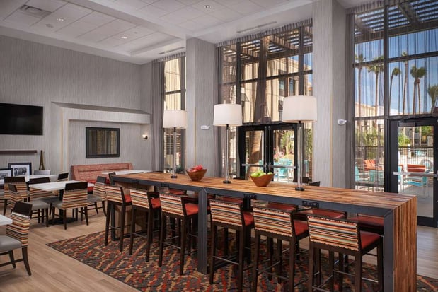 Images Hampton Inn & Suites Phoenix/Scottsdale on Shea Boulevard