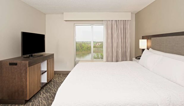 Images Hampton Inn & Suites N. Ft. Worth-Alliance Airport
