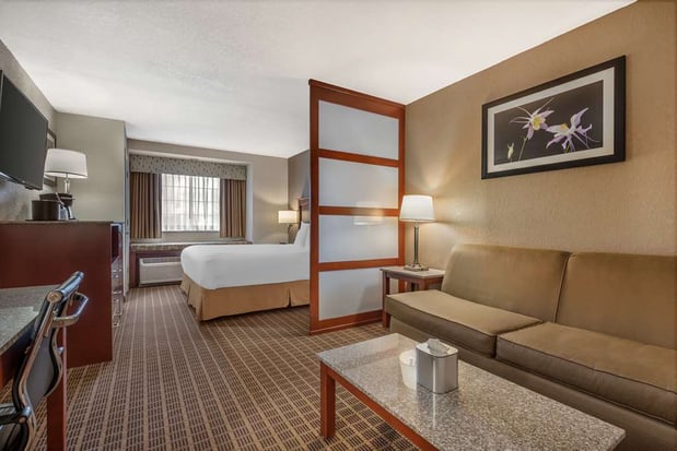 Images Best Western Plus Peak Vista Inn & Suites